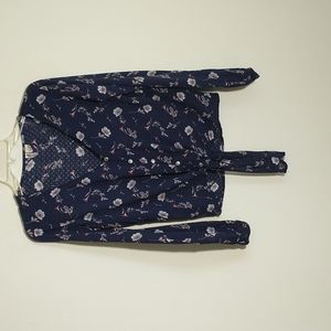 Sky & Sparrow  Navy floral print long sleeve v-neck button front tie waist top M